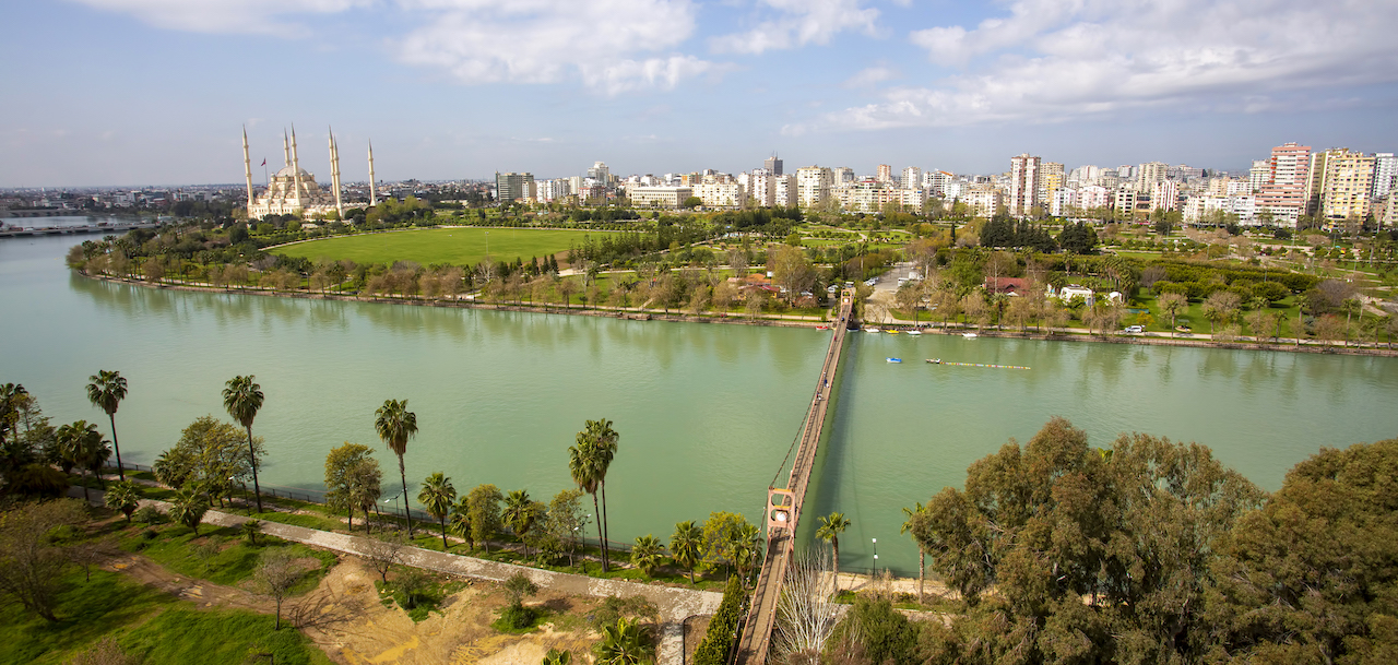 Adana’nın En İyi 13 Lezzet Durağı: Adana Lezzet Rehberi